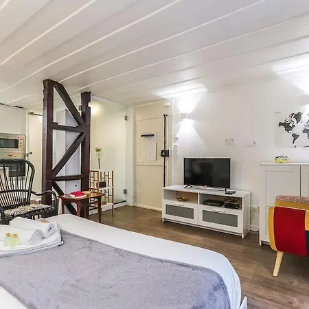 דירה Portucale ! Bairro Alto Loft ליסבון