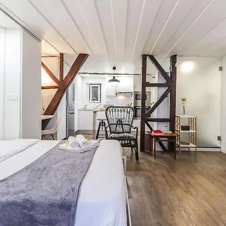 Portucale ! Bairro Alto Loft Lisbon