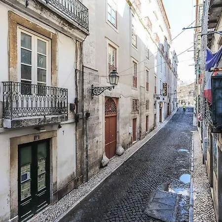 Portucale ! Bairro Alto Loft Apartment